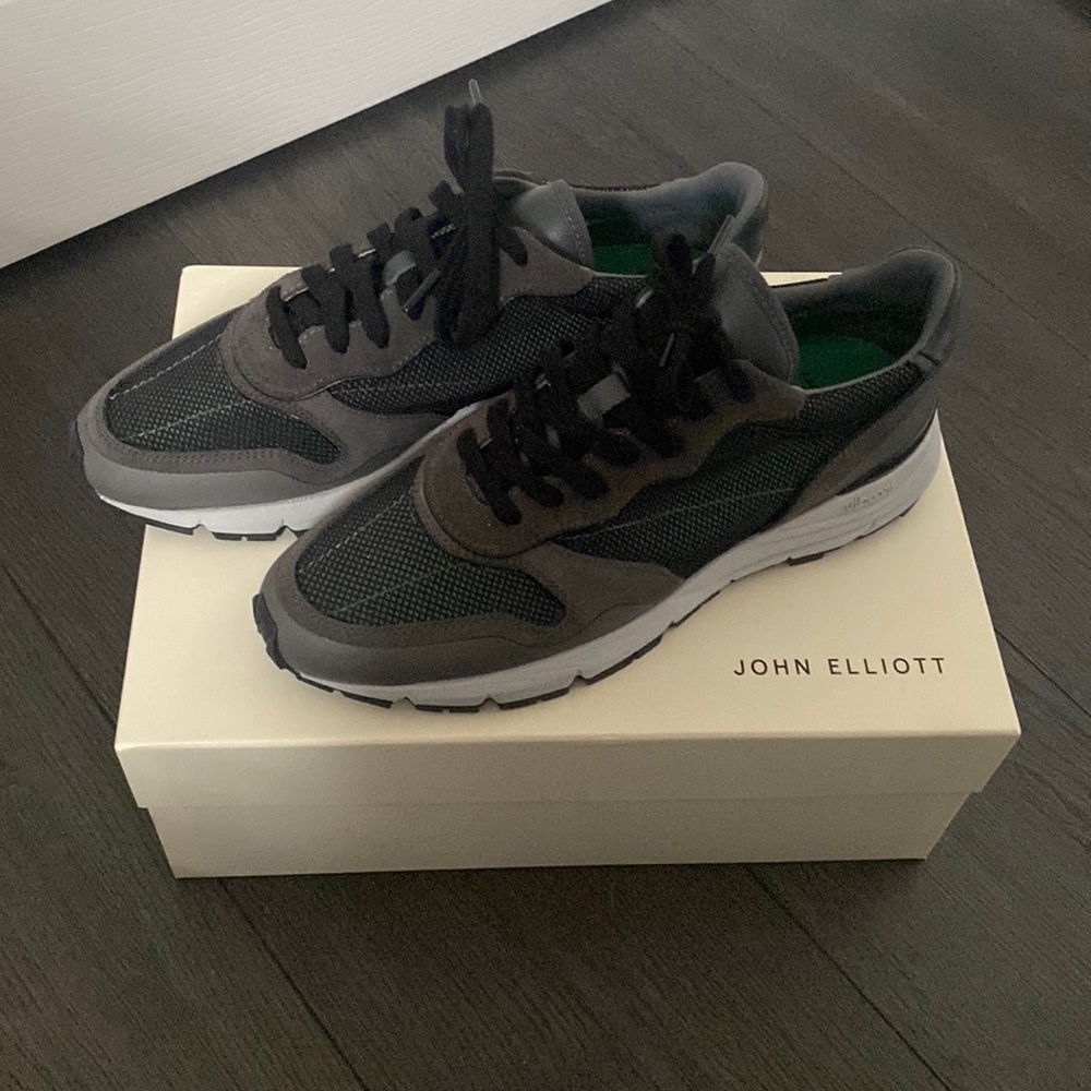 John elliott runners edition 1 / black charcoal